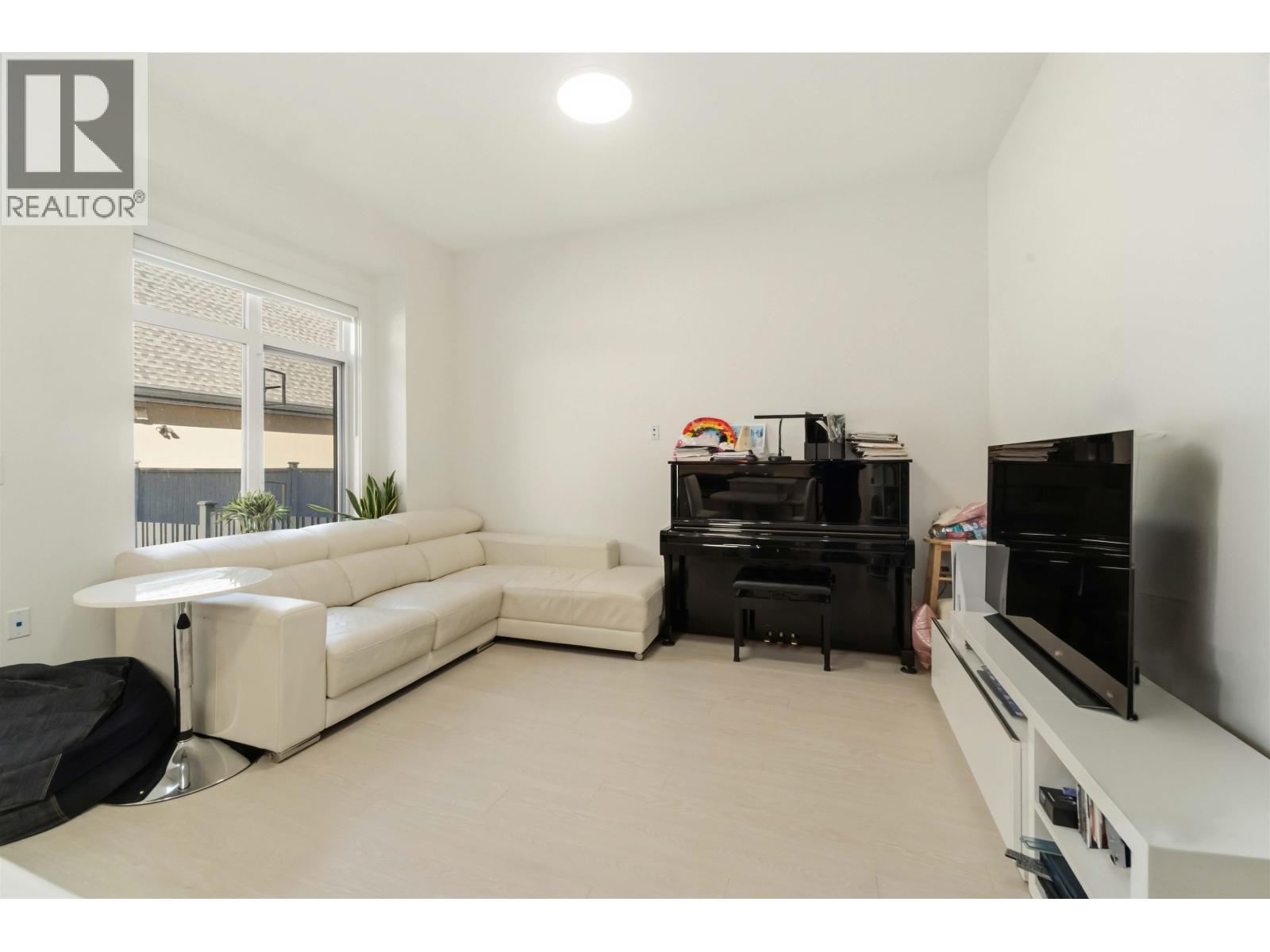 8 9633 Steveston Highway, Richmond, British Columbia  V7A 1M7 - Photo 3 - R3102248