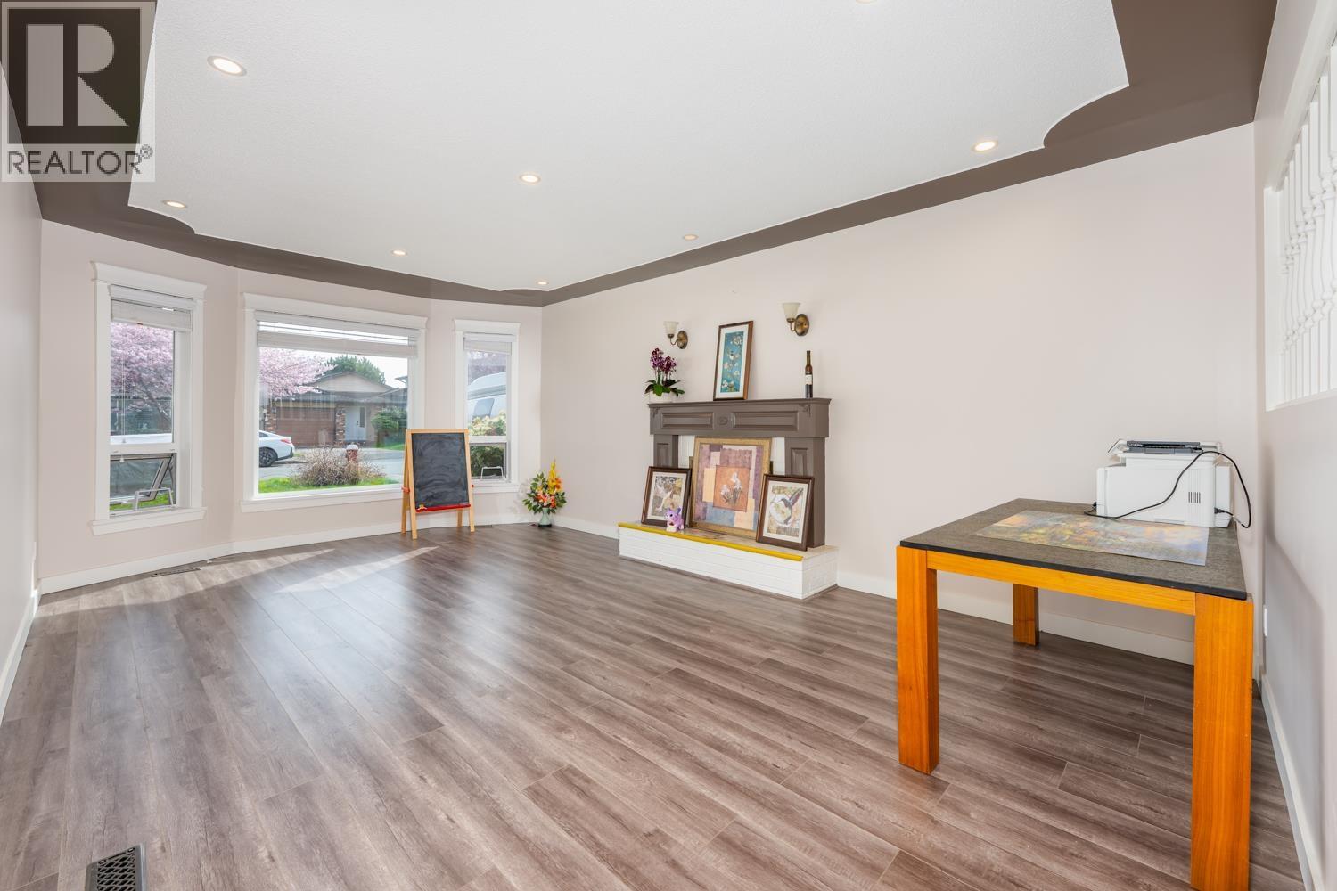 10481 Hollybank Drive, Richmond, British Columbia  V7E 4S4 - Photo 4 - R3102758