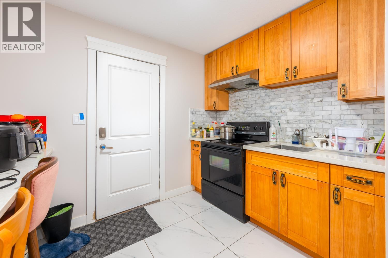 10481 Hollybank Drive, Richmond, British Columbia  V7E 4S4 - Photo 21 - R3102758