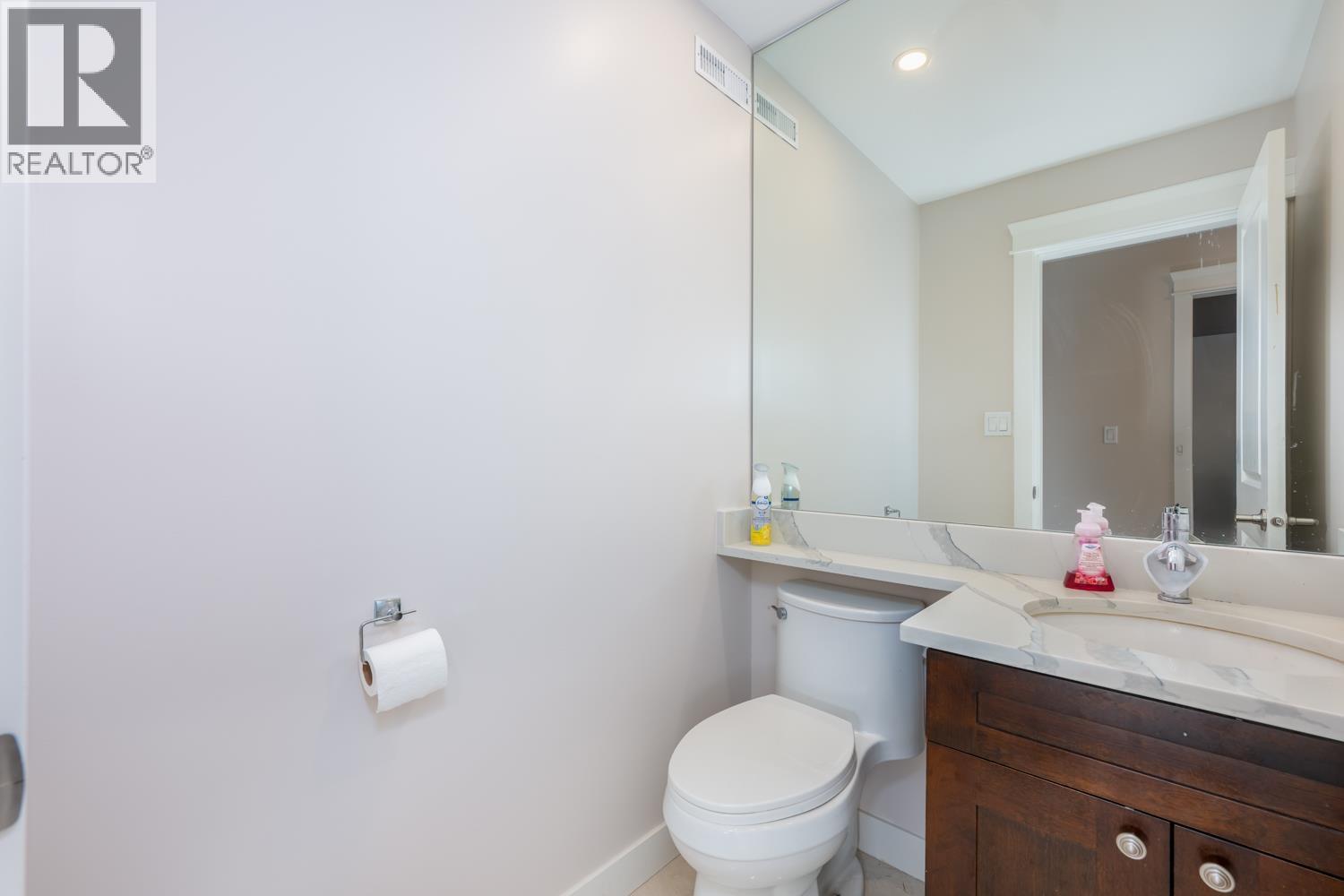 10481 Hollybank Drive, Richmond, British Columbia  V7E 4S4 - Photo 13 - R3102758