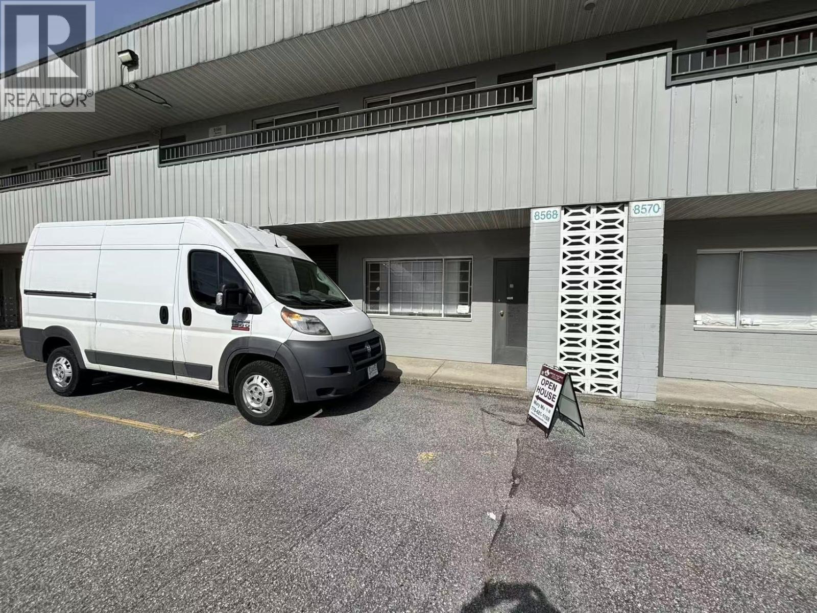 8568 Fraser Street, Vancouver, British Columbia  V5X 0A4 - Photo 3 - C8076482