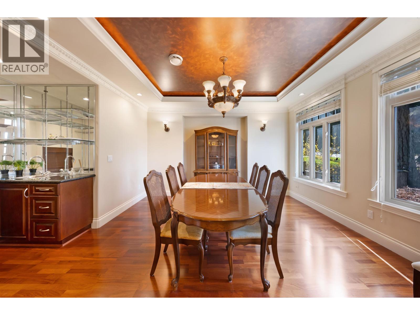 6166 Denbigh Avenue, Burnaby, British Columbia  V5H 3R5 - Photo 3 - R3102303