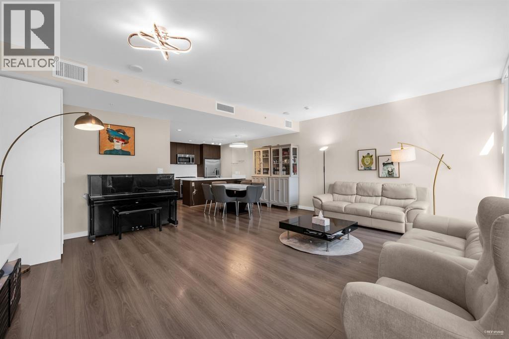 Th16 8677 Capstan Way, Richmond, British Columbia  V6X 0N6 - Photo 1 - R3102716