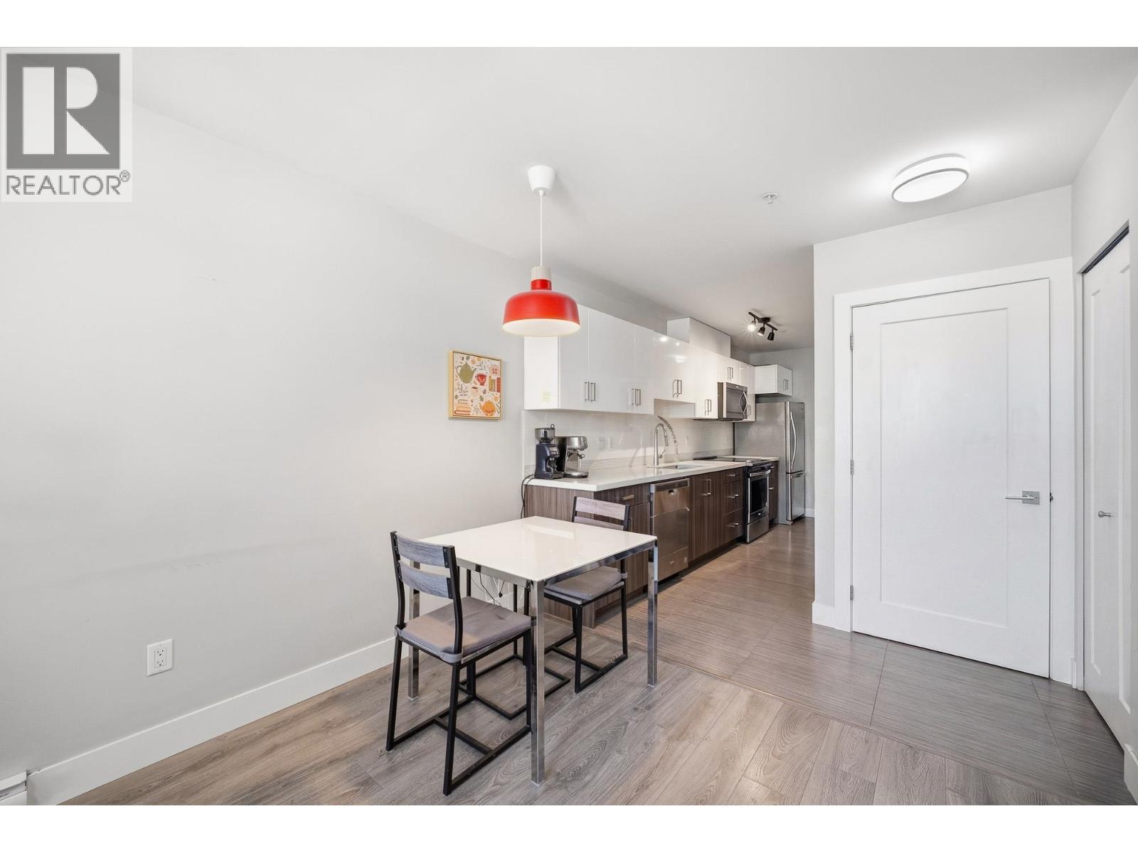 302 3939 Knight Street, Vancouver, British Columbia  V5N 3L8 - Photo 7 - R3102650