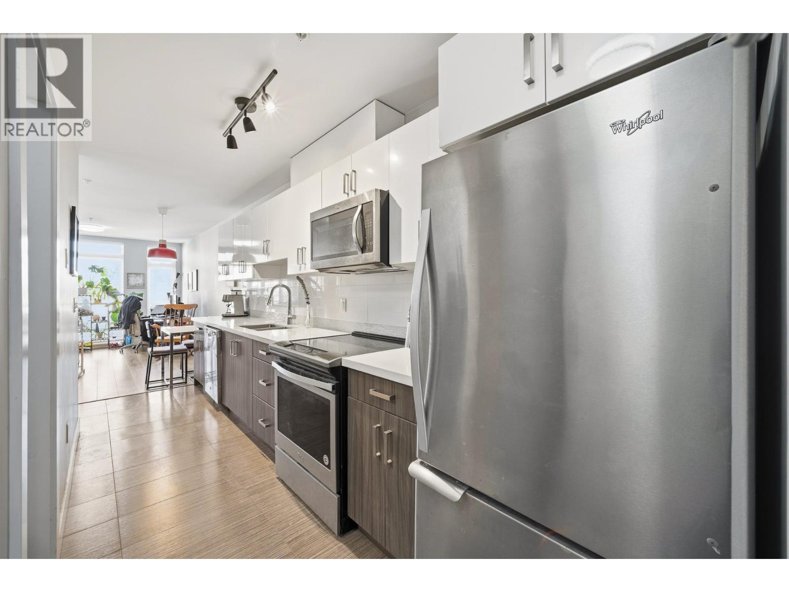 302 3939 Knight Street, Vancouver, British Columbia  V5N 3L8 - Photo 6 - R3102650