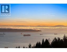 1626 PINECREST DRIVE, West Vancouver, British Columbia