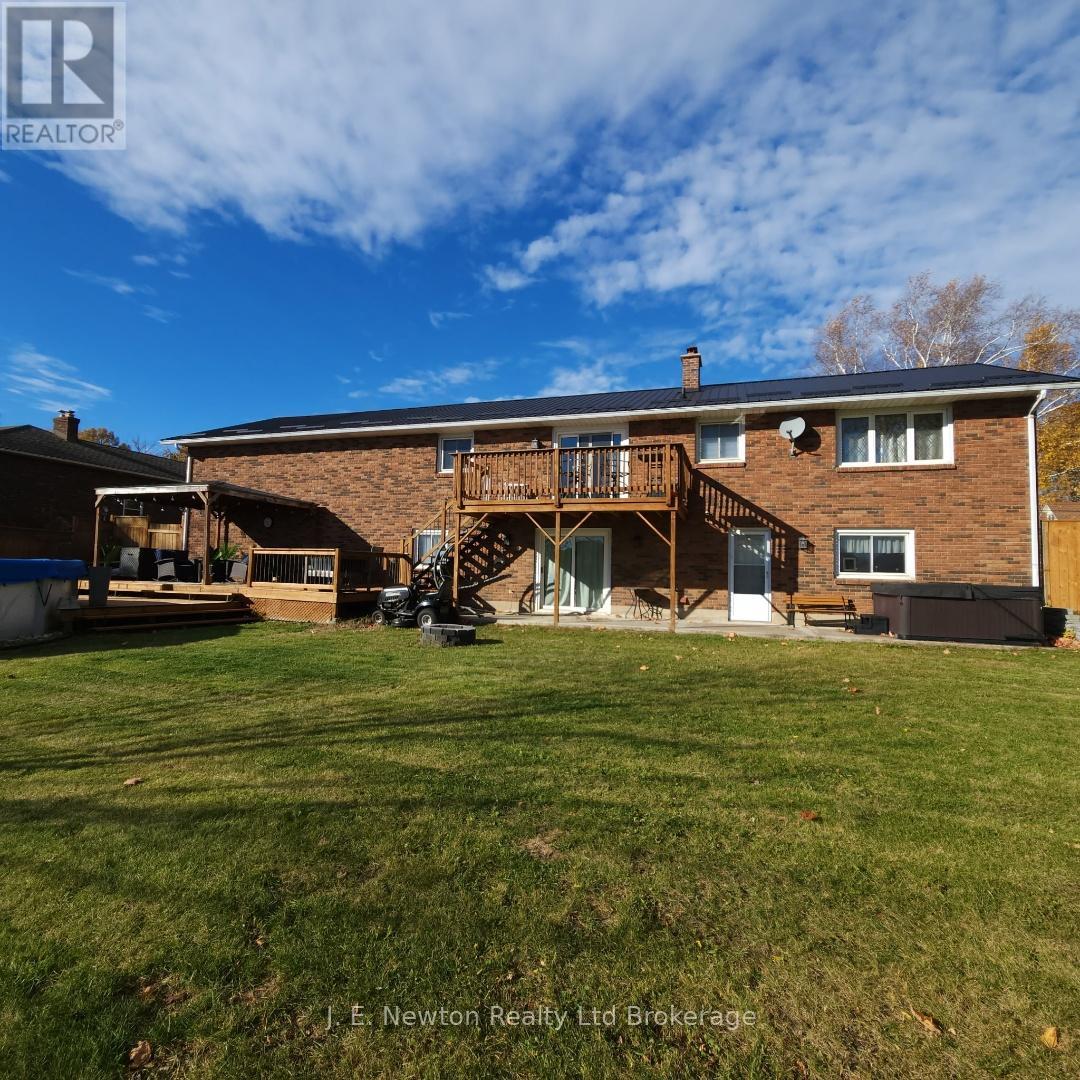 39 North Street W, Tillsonburg, Ontario  N4G 1B9 - Photo 31 - X12912950