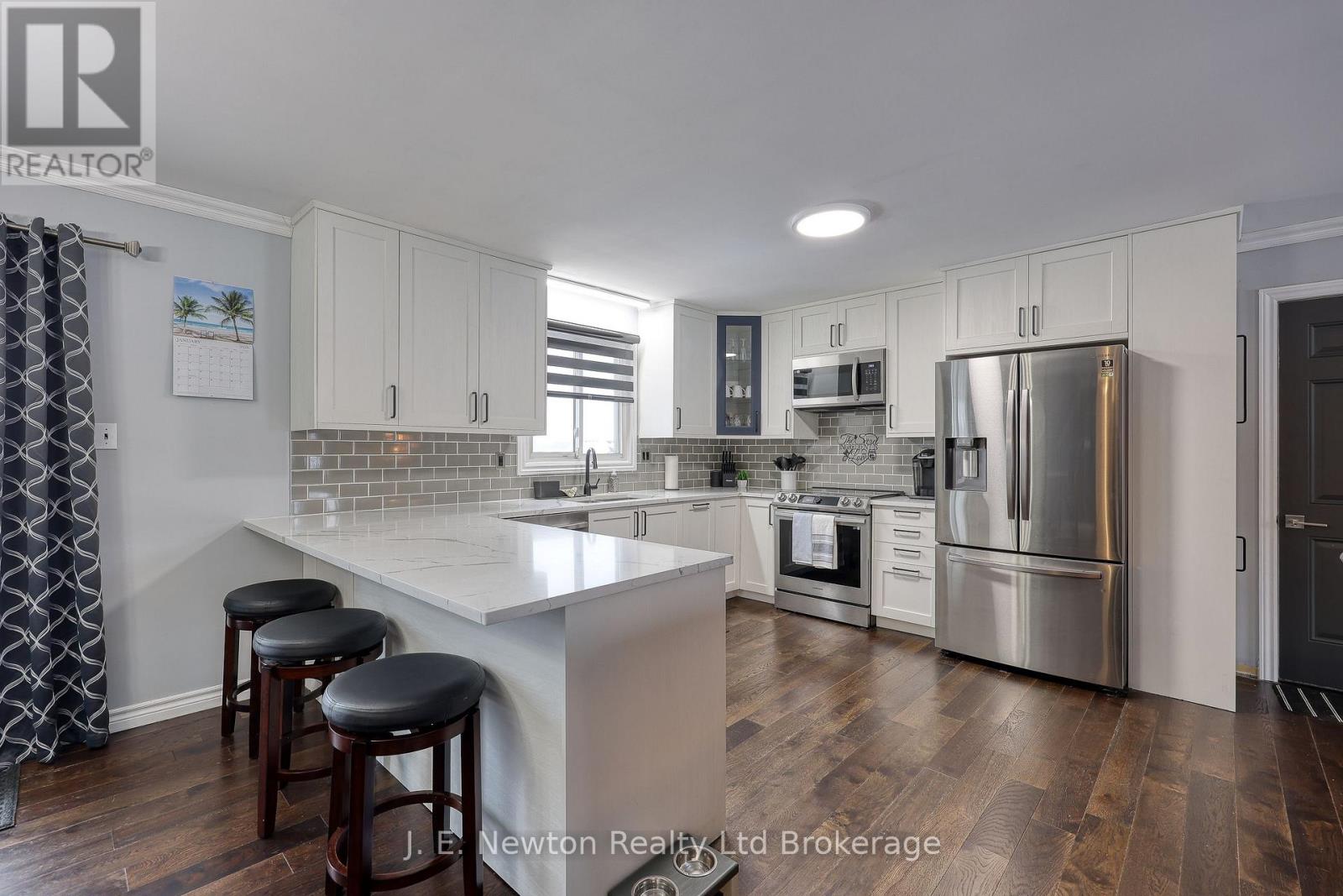 39 North Street W, Tillsonburg, Ontario  N4G 1B9 - Photo 6 - X12912950