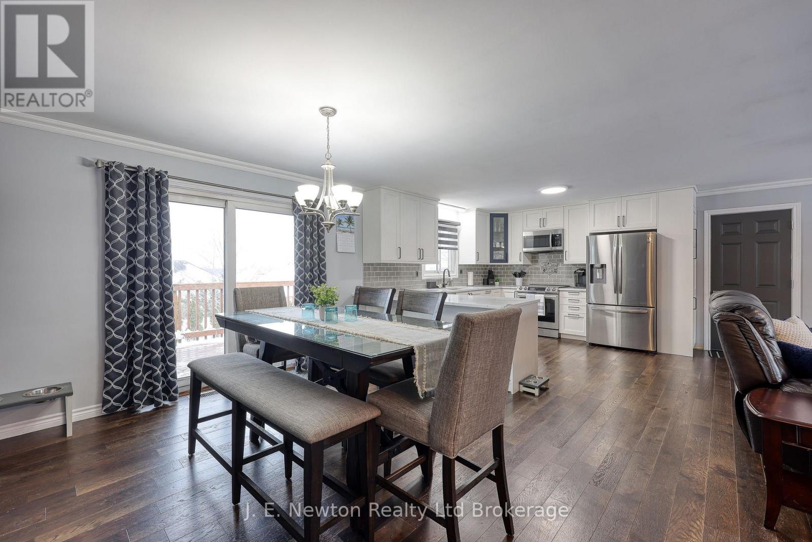 39 North Street W, Tillsonburg, Ontario  N4G 1B9 - Photo 8 - X12912950