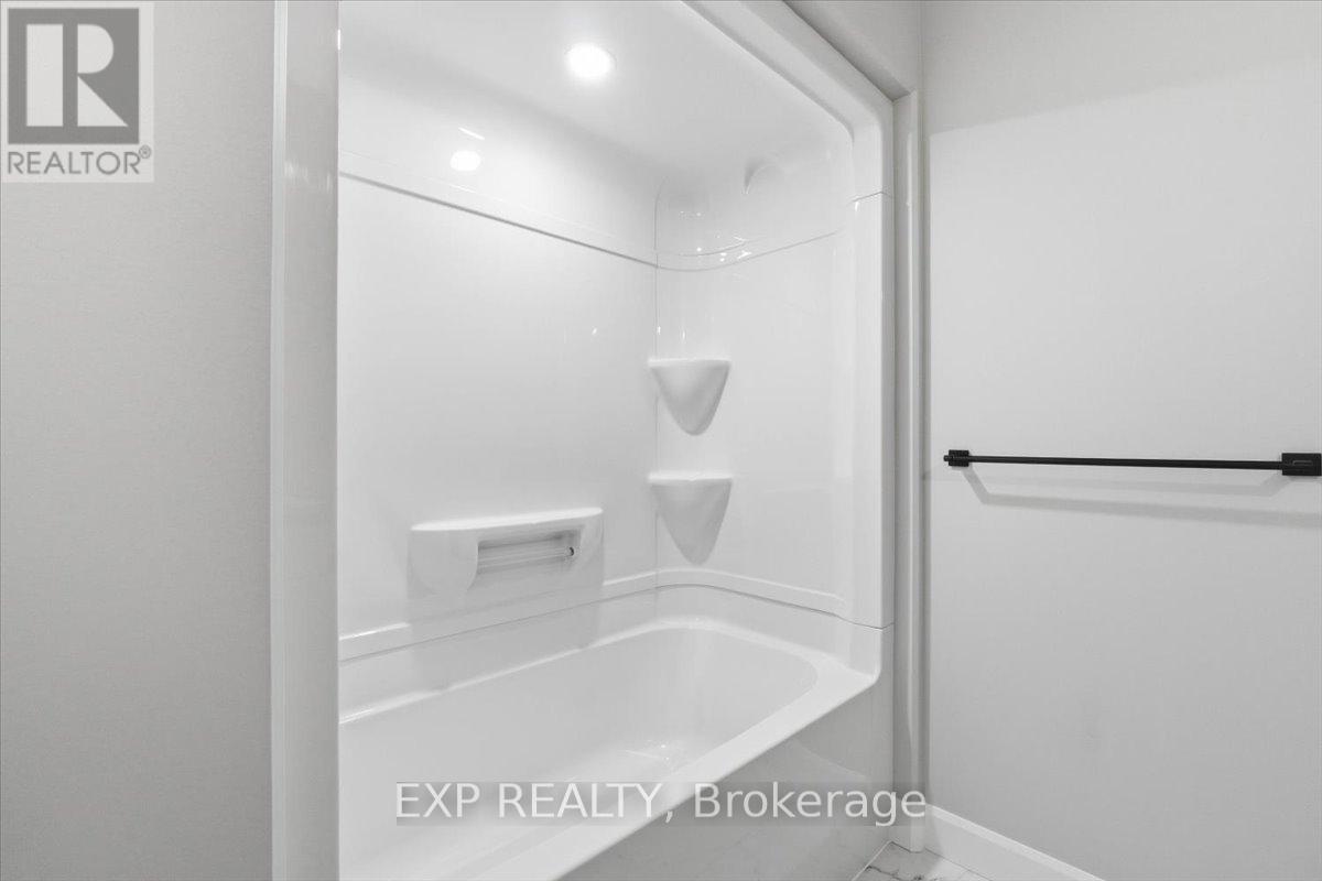 251 Wallbridge Road, Quinte West, Ontario  K8P 1Z3 - Photo 46 - X12453635