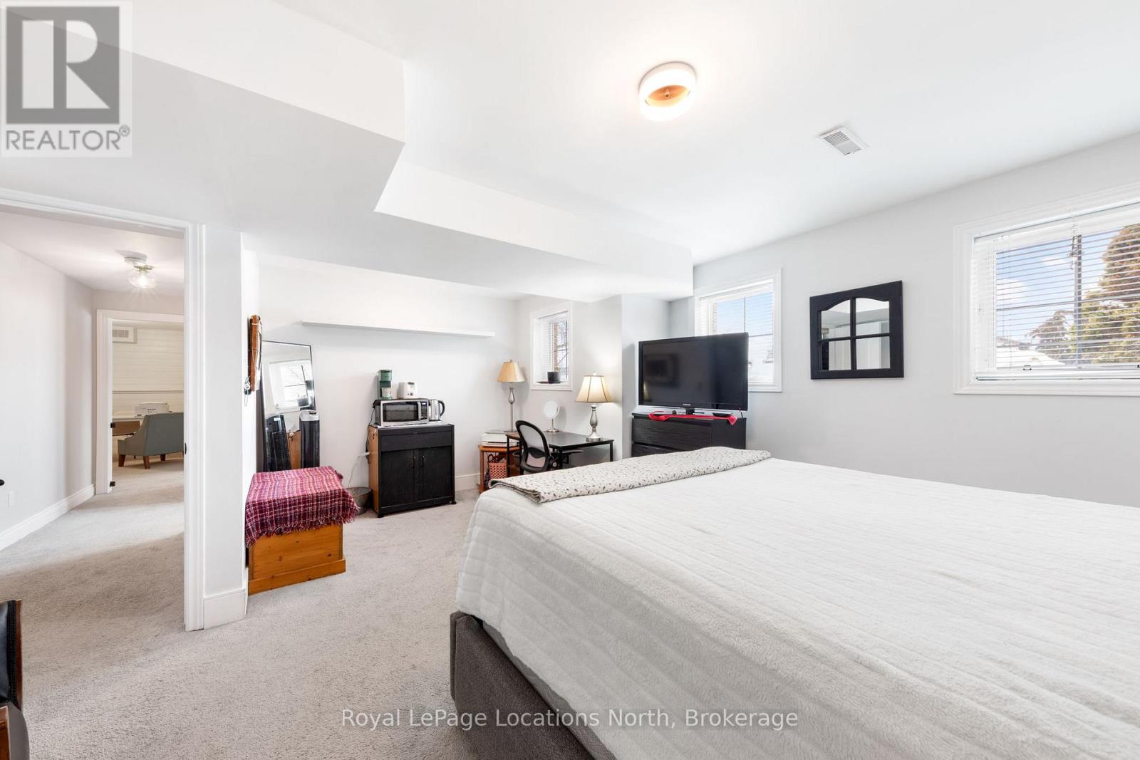 58 Lamont Creek Drive, Wasaga Beach, Ontario  L9Z 1J9 - Photo 33 - S12912914