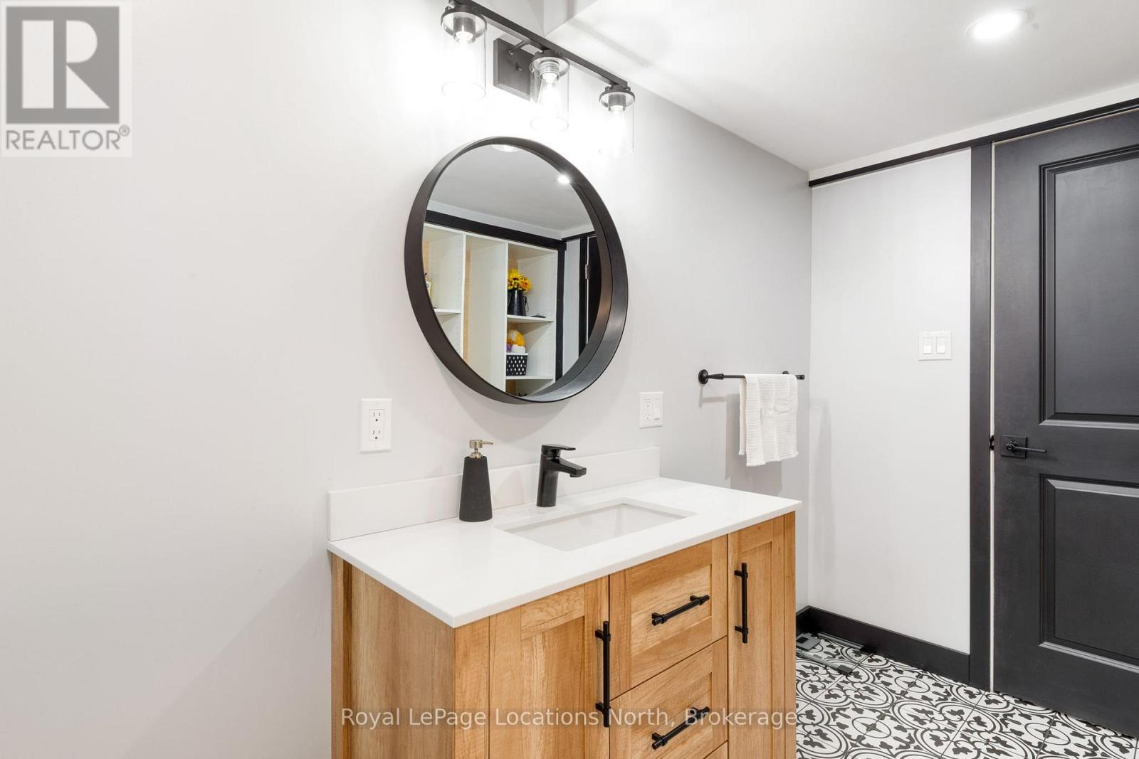 58 Lamont Creek Drive, Wasaga Beach, Ontario  L9Z 1J9 - Photo 34 - S12912914