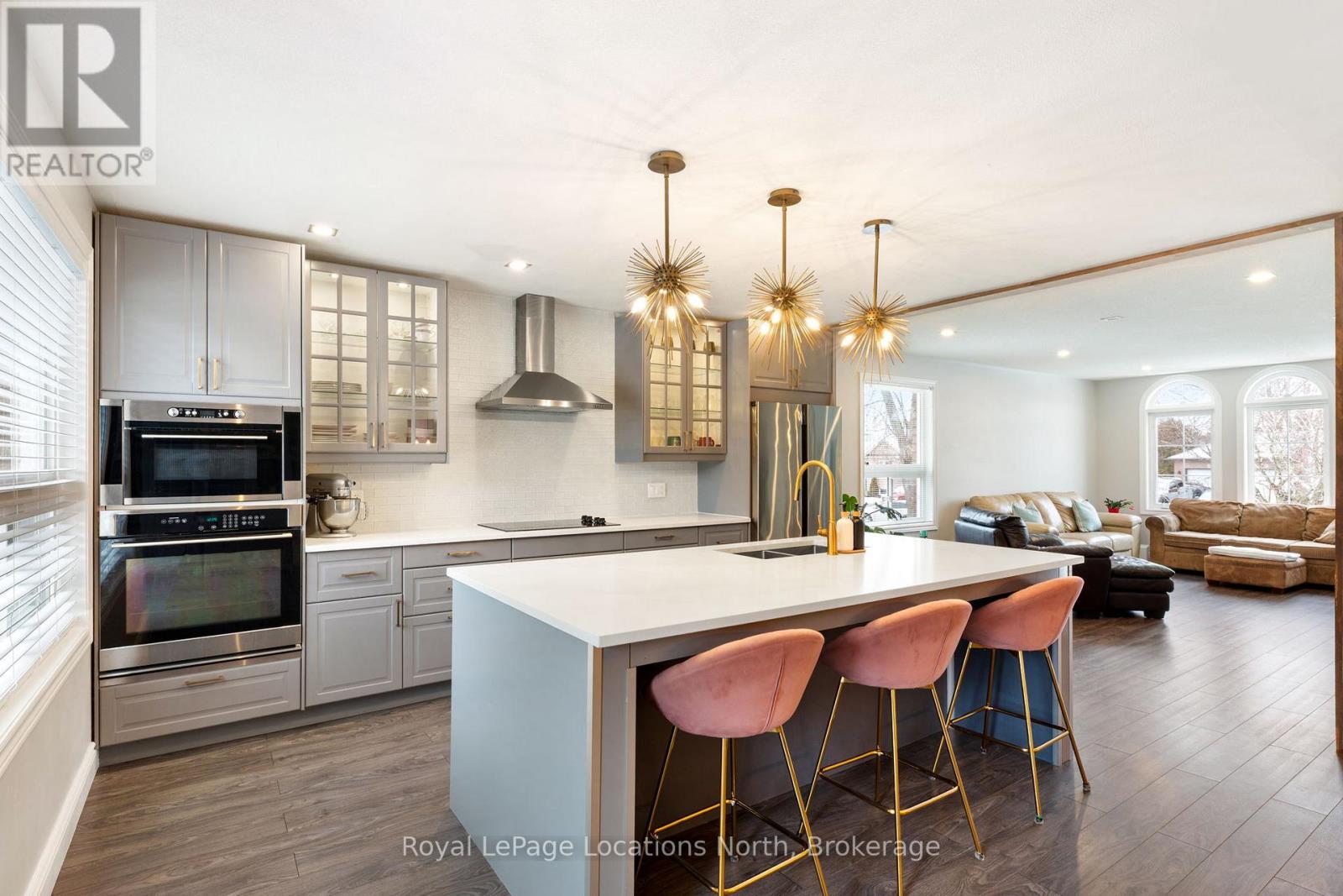 58 Lamont Creek Drive, Wasaga Beach, Ontario  L9Z 1J9 - Photo 9 - S12912914