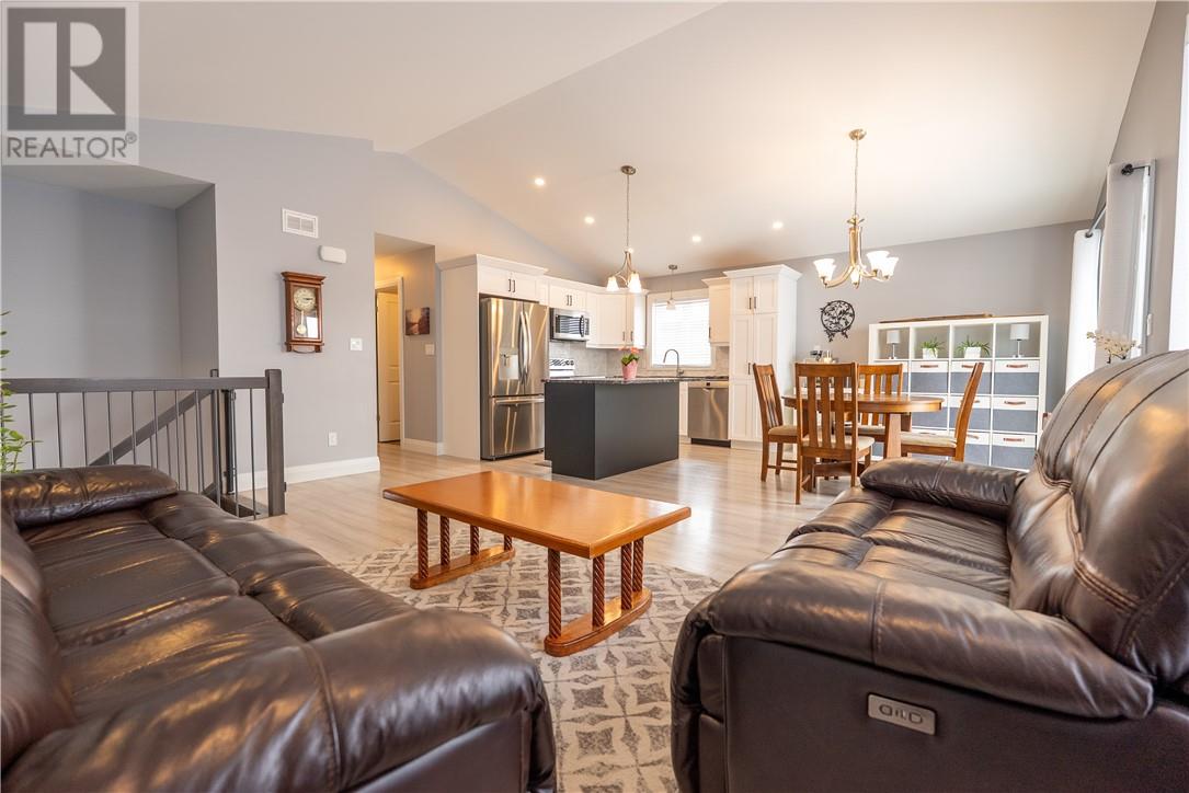 4386 Larocque Avenue, Hanmer, Ontario  P3P 0C9 - Photo 20 - 2126883