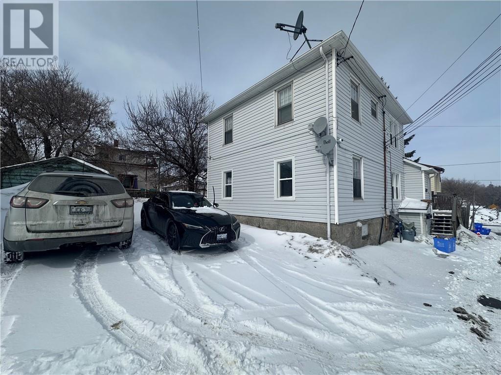 391 Suffolk Lane, Sudbury, Ontario  P3C 4W8 - Photo 4 - 2126718