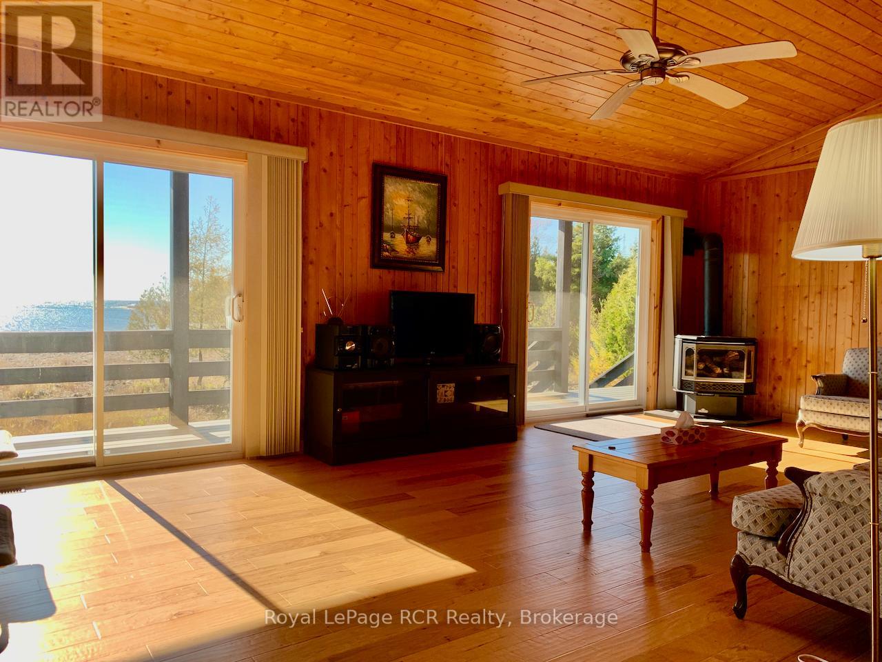 34 Hatt Street, Northern Bruce Peninsula, Ontario  N0H 2R0 - Photo 14 - X12912866