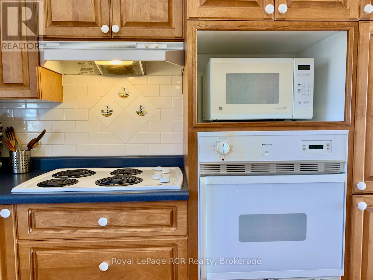 34 Hatt Street, Northern Bruce Peninsula, Ontario  N0H 2R0 - Photo 23 - X12912866