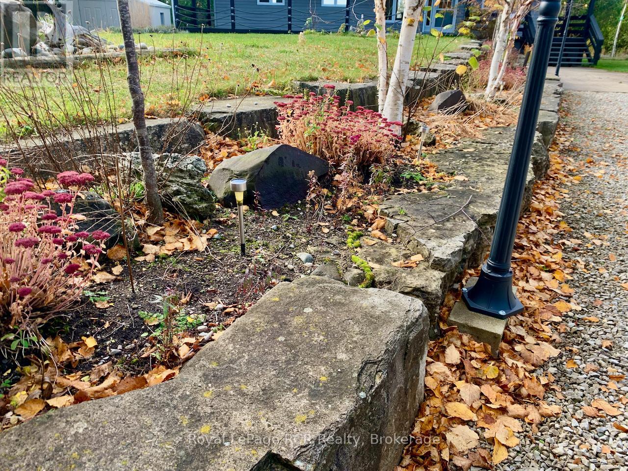 34 Hatt Street, Northern Bruce Peninsula, Ontario  N0H 2R0 - Photo 33 - X12912866