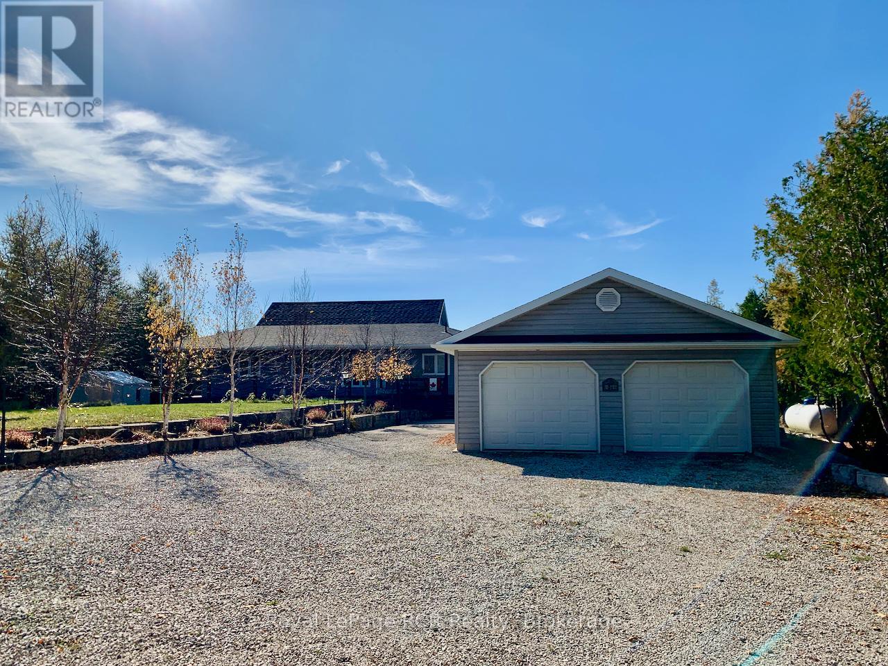 34 Hatt Street, Northern Bruce Peninsula, Ontario  N0H 2R0 - Photo 36 - X12912866