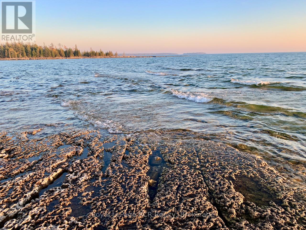 34 Hatt Street, Northern Bruce Peninsula, Ontario  N0H 2R0 - Photo 47 - X12912866