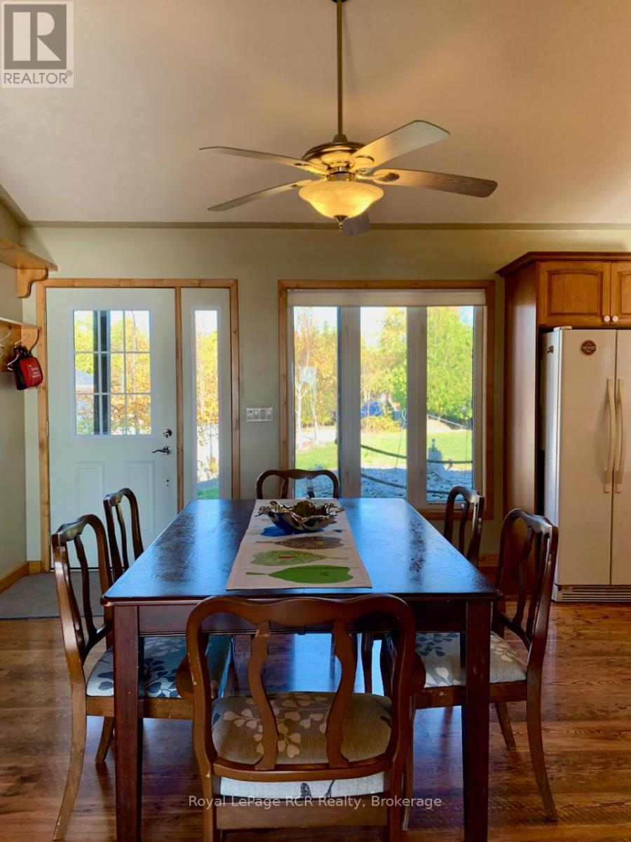 34 Hatt Street, Northern Bruce Peninsula, Ontario  N0H 2R0 - Photo 8 - X12912866