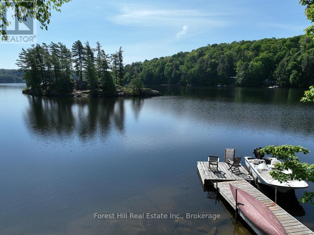 1293 Causeway Drive, Algonquin Highlands, Ontario  P0A 1E0 - Photo 21 - X12912902