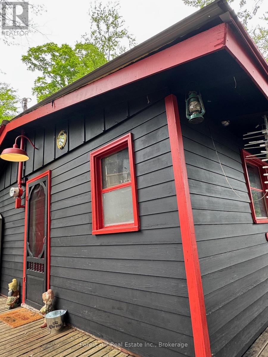 1293 Causeway Drive, Algonquin Highlands, Ontario  P0A 1E0 - Photo 39 - X12912902