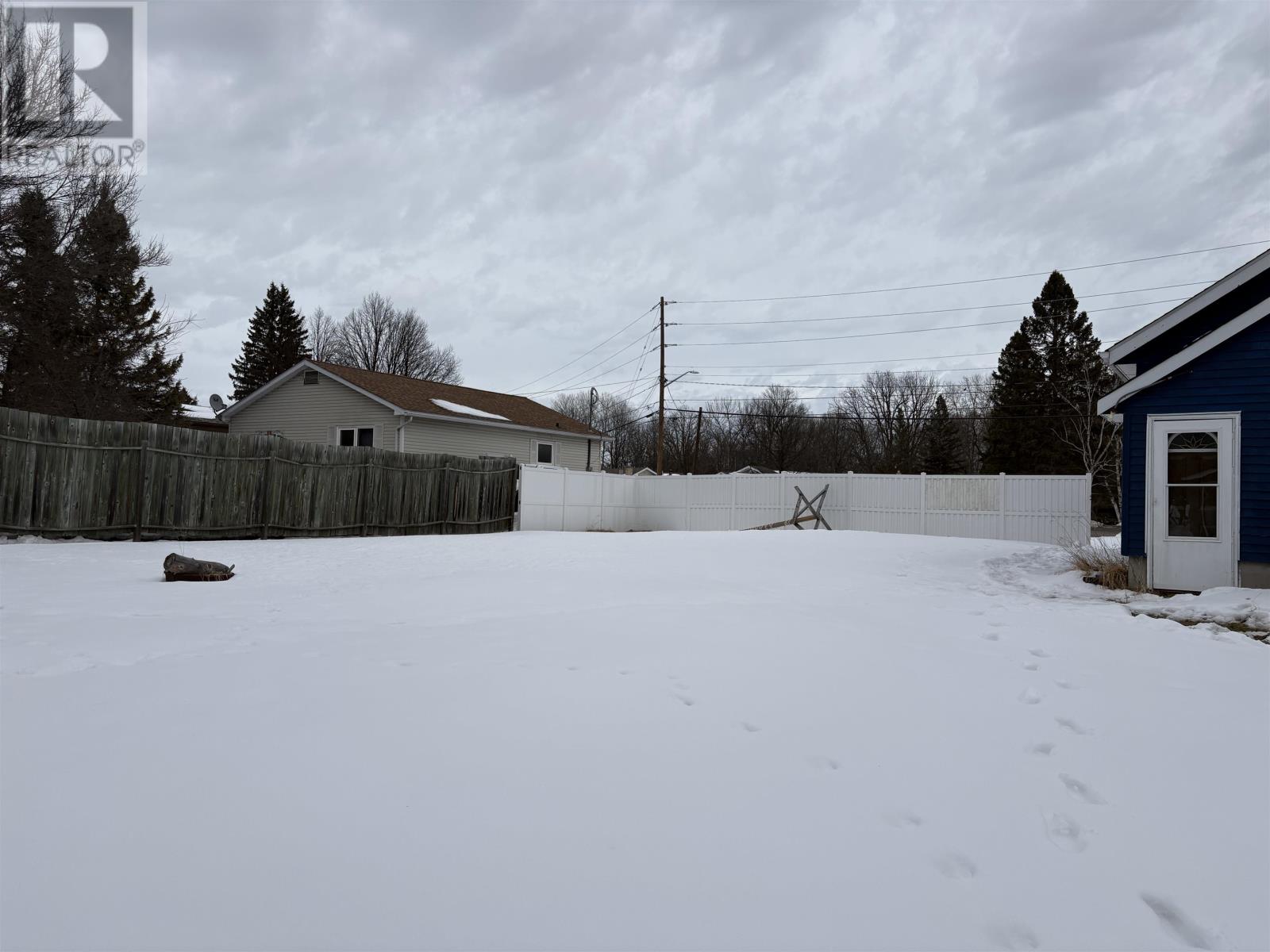 1232 Sunset Dr, Fort Frances, Ontario  P9A 2T8 - Photo 26 - TB2600484