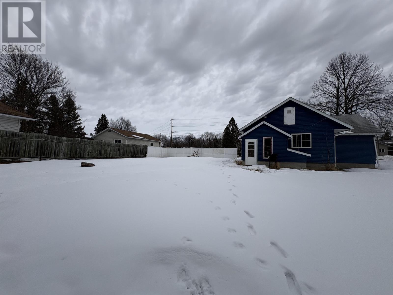 1232 Sunset Dr, Fort Frances, Ontario  P9A 2T8 - Photo 27 - TB2600484