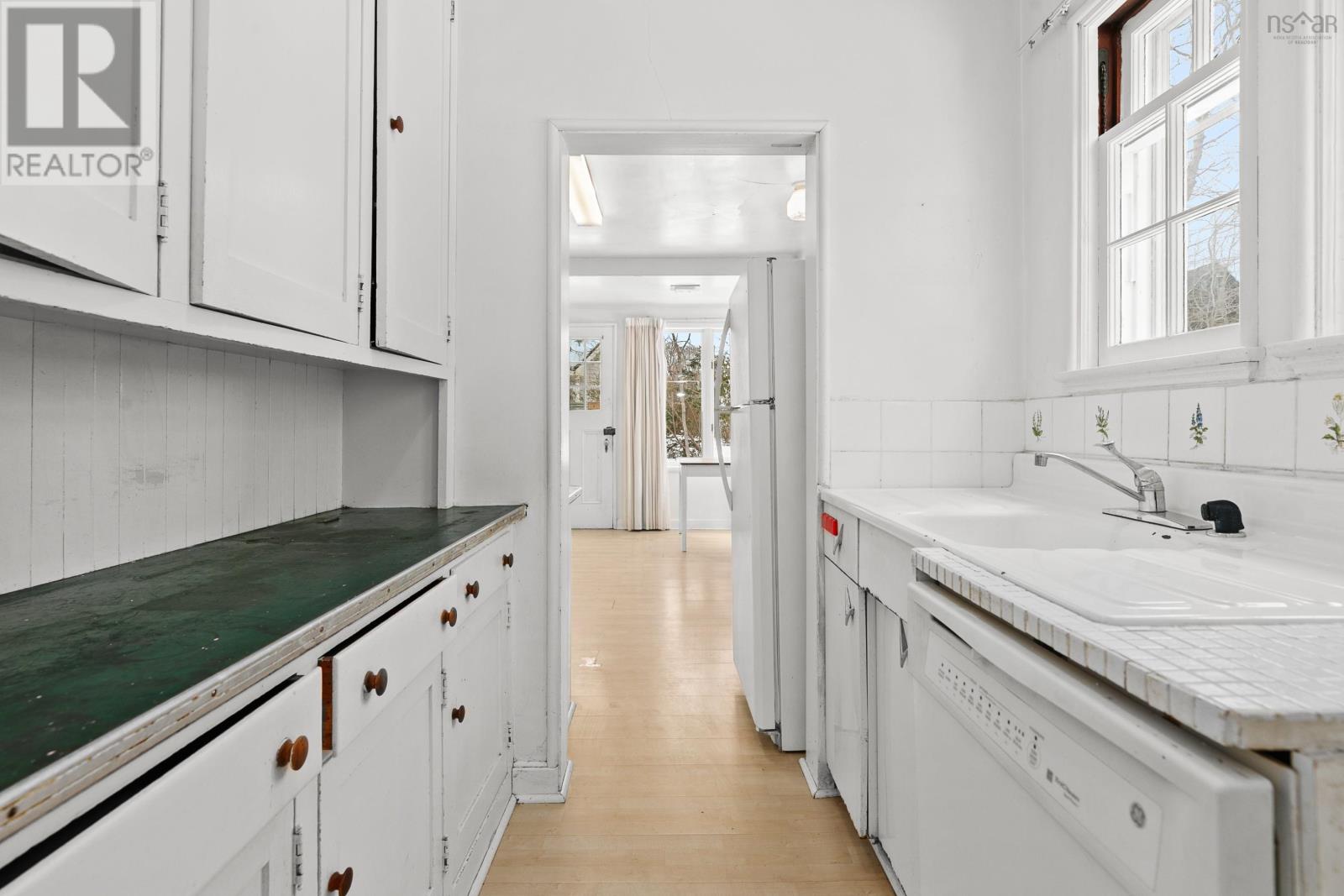 5661 Ogilvie Street, Halifax, Nova Scotia  B3H 1B8 - Photo 14 - 202603644