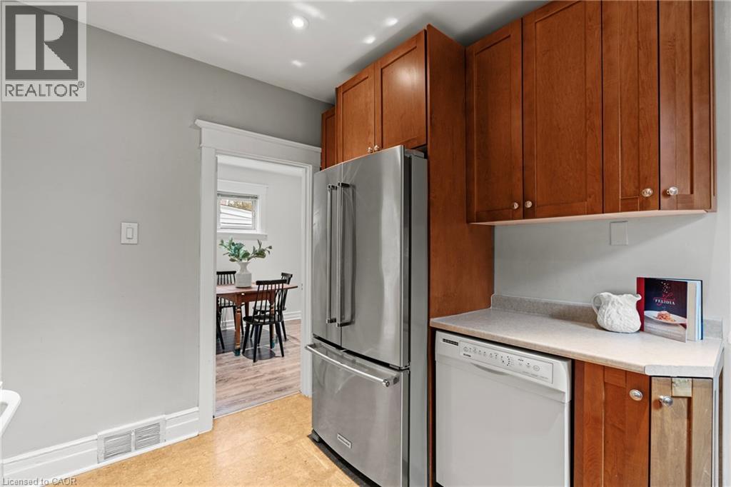 26 N Garside Avenue N, Hamilton, Ontario  L8H 4W2 - Photo 16 - 40814353