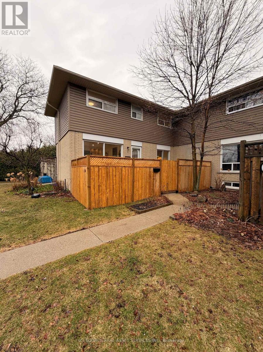 10 - 914 Mohawk Road E, Hamilton, Ontario  L8T 2R8 - Photo 26 - X12908052