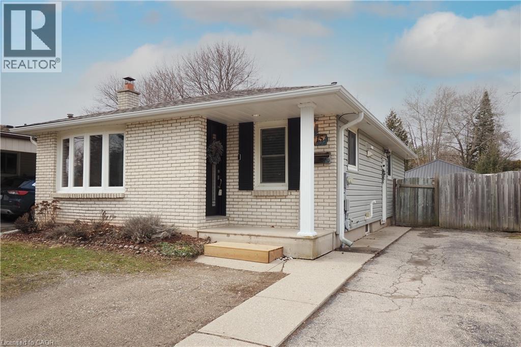 15 Milton Avenue W, Cambridge, Ontario  N3C 2Y3 - Photo 2 - 40806562