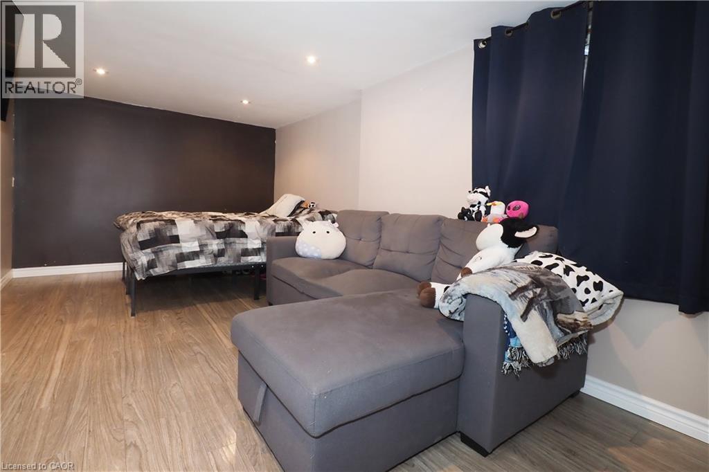 15 Milton Avenue W, Cambridge, Ontario  N3C 2Y3 - Photo 30 - 40806562