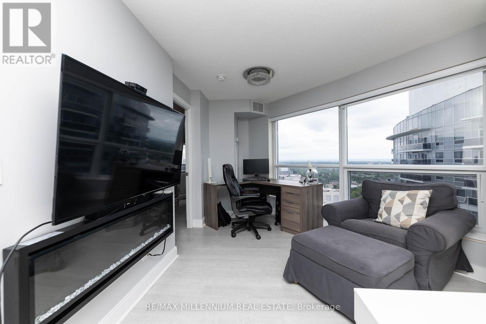 3910 - 125 Village Green Square, Toronto, Ontario  M1S 0L1 - Photo 14 - E12752650