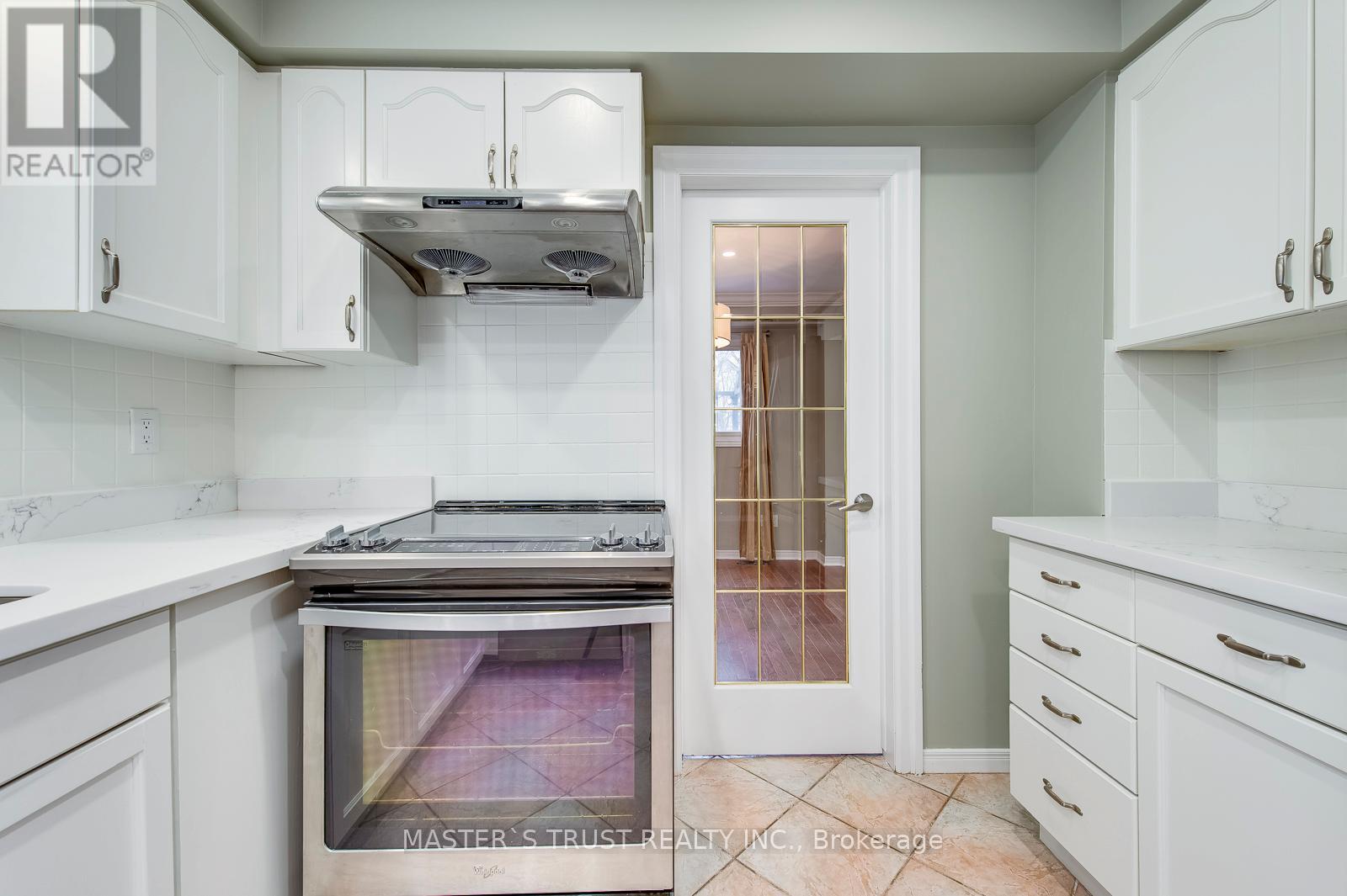 1824 Princelea Place, Mississauga, Ontario  L5M 3R8 - Photo 15 - W12887334