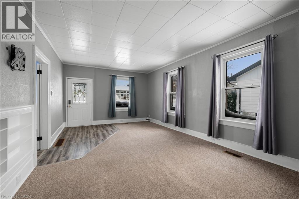 2207 William Shakespeare Street, Shakespeare, Ontario  N0B 2P0 - Photo 10 - 40799979