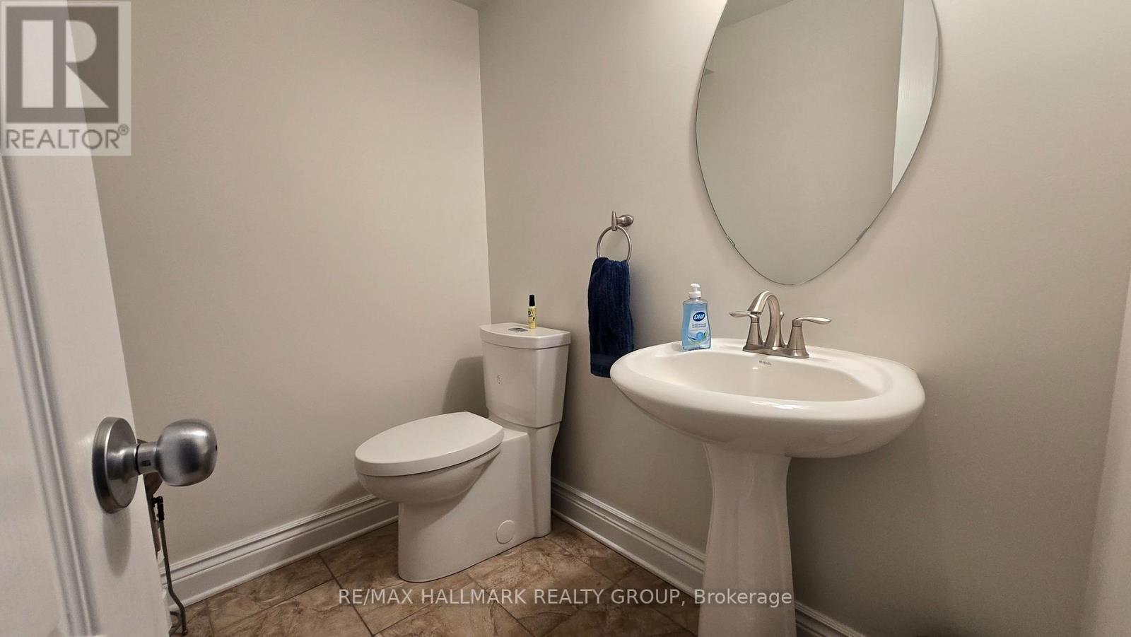 453 Keith Crescent, Ottawa, Ontario  K1W 0A5 - Photo 12 - X12912920