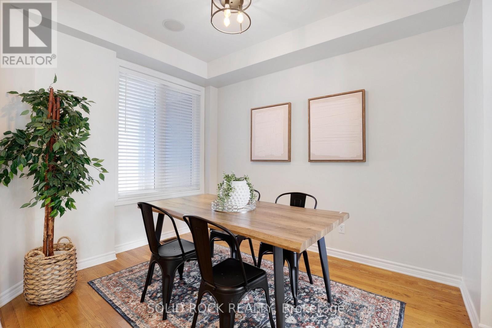 62 Evelyn Powers Private, Ottawa, Ontario  K2S 0E1 - Photo 8 - X12912930