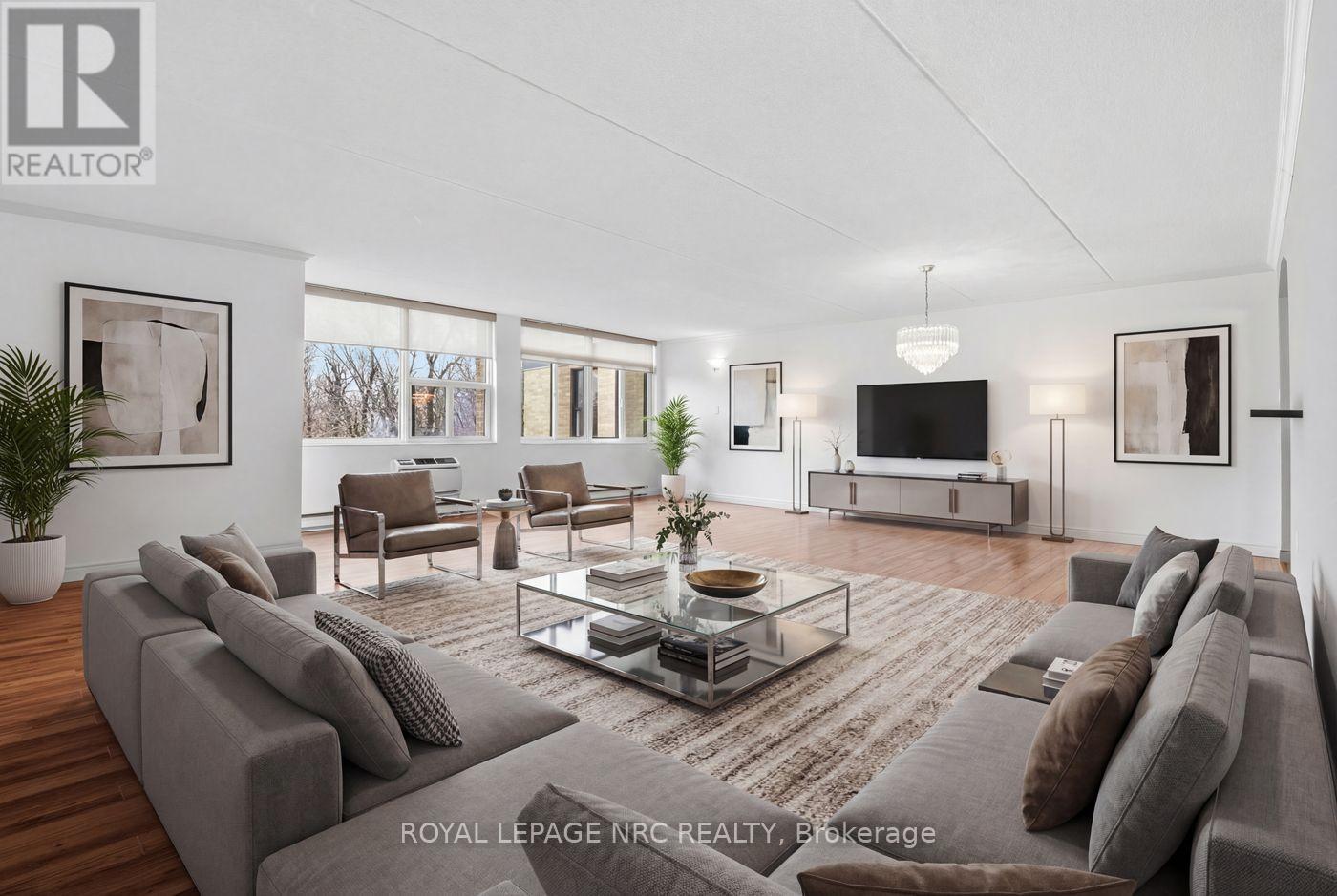 601b - 200 20 Highway W, Pelham, Ontario  L3E 0V7 - Photo 11 - X12912924