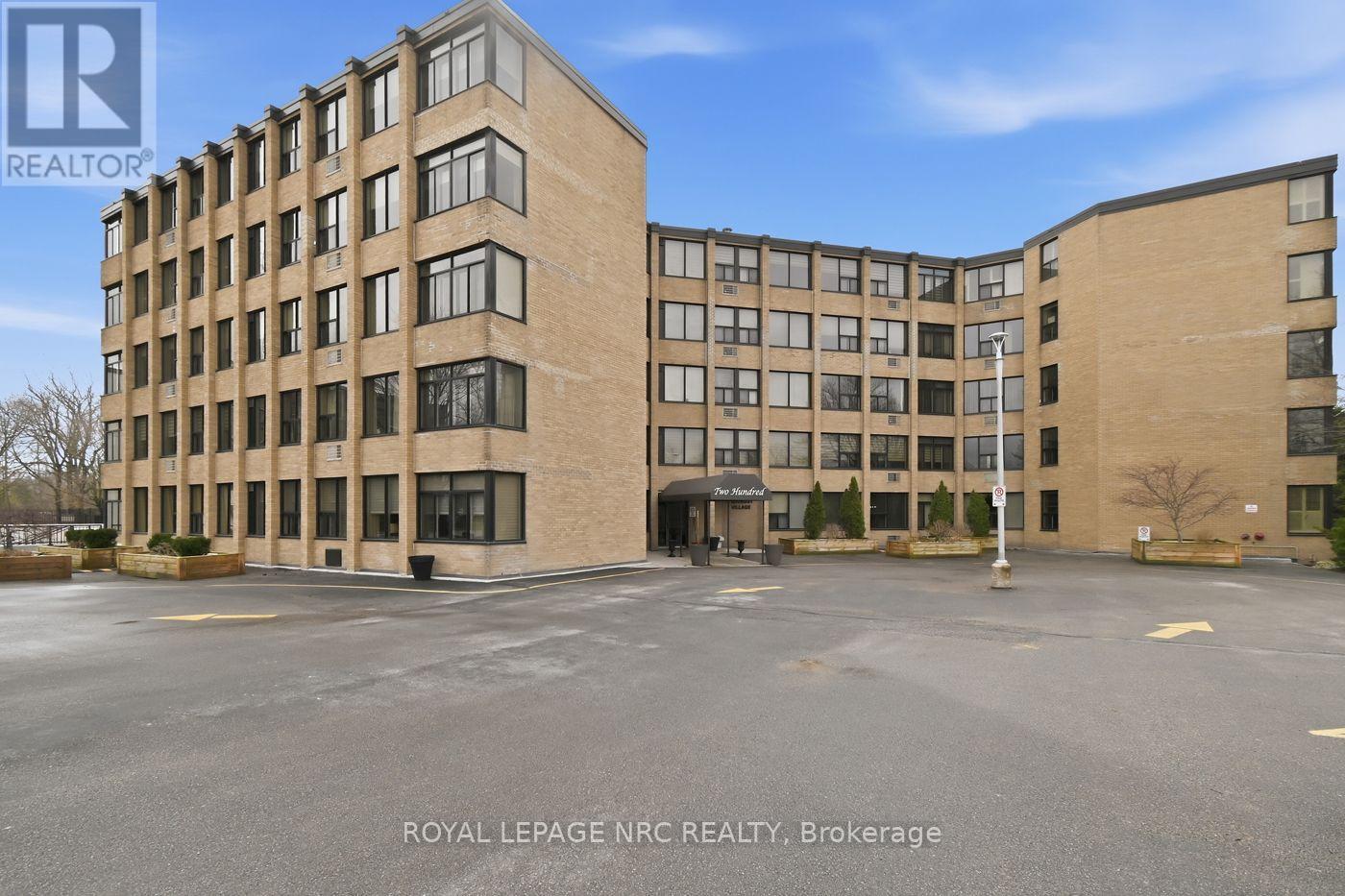 601b - 200 20 Highway W, Pelham, Ontario  L3E 0V7 - Photo 2 - X12912924