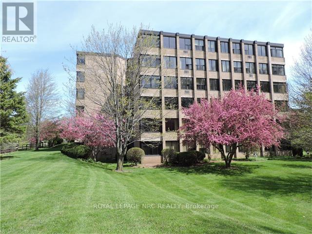 601b - 200 20 Highway W, Pelham, Ontario  L3E 0V7 - Photo 30 - X12912924