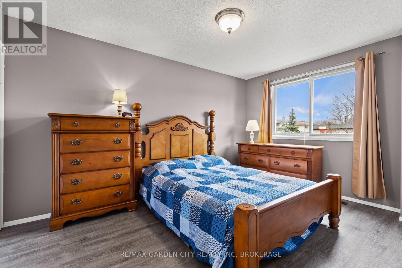 18 Thorncliff Drive, St. Catharines (Oakdale), Ontario  L2P 3N4 - Photo 15 - X12912932