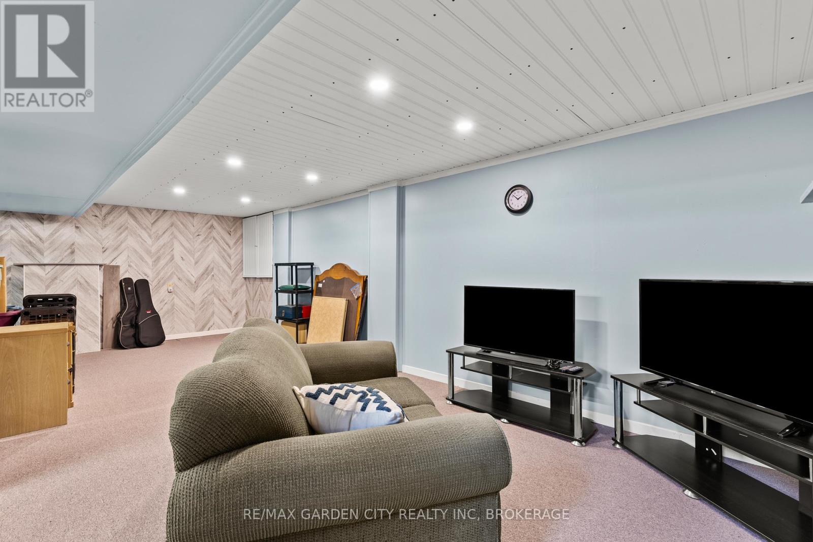 18 Thorncliff Drive, St. Catharines (Oakdale), Ontario  L2P 3N4 - Photo 25 - X12912932