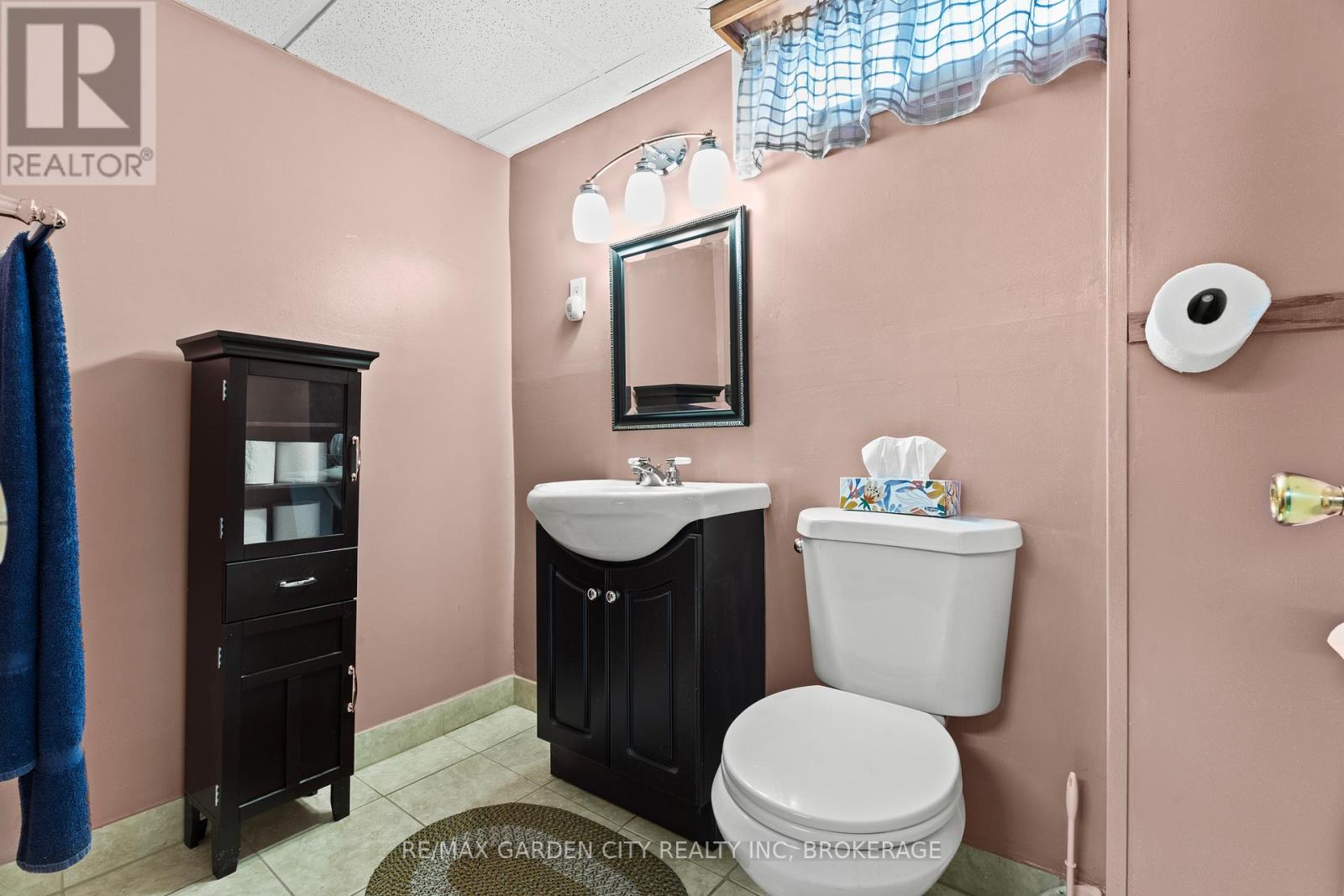 18 Thorncliff Drive, St. Catharines (Oakdale), Ontario  L2P 3N4 - Photo 27 - X12912932