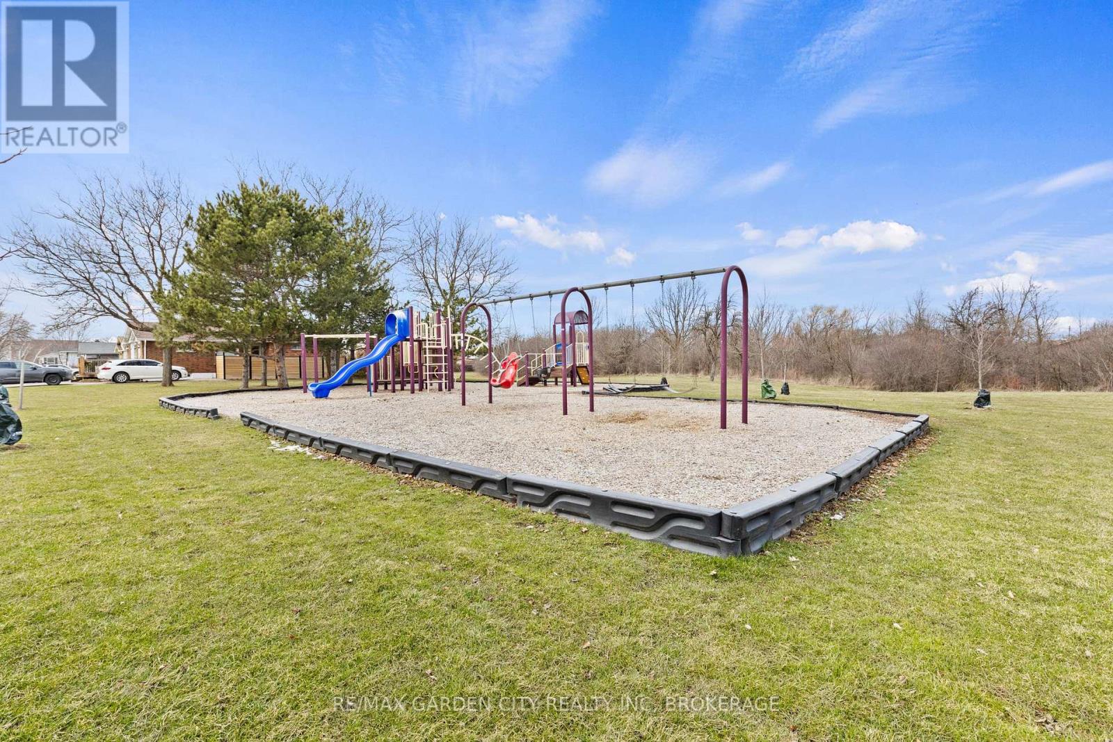 18 Thorncliff Drive, St. Catharines (Oakdale), Ontario  L2P 3N4 - Photo 38 - X12912932