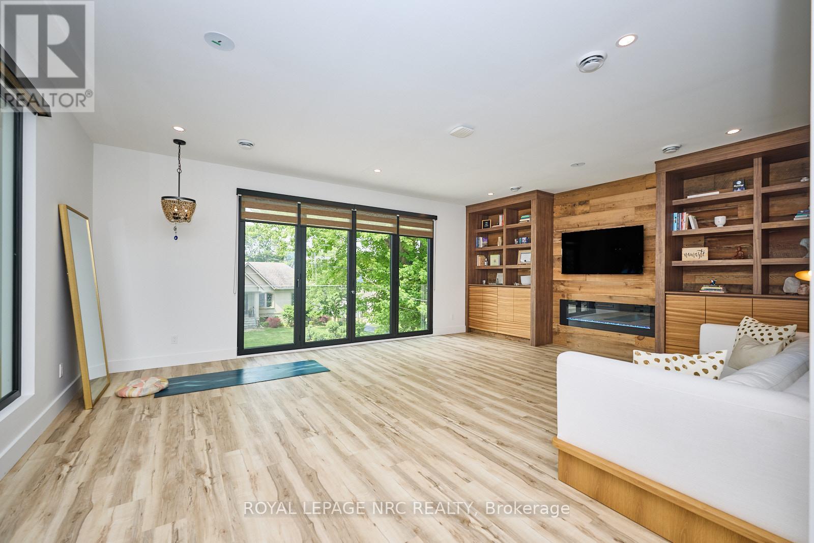 10 Pawling Street, St. Catharines, Ontario  L2N 5M2 - Photo 18 - X12912978