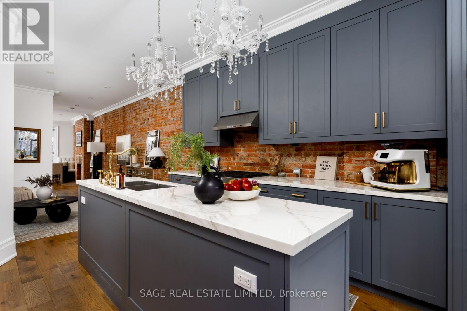 221 Crawford Street, Toronto, Ontario  M6J 2V5 - Photo 15 - C12912854