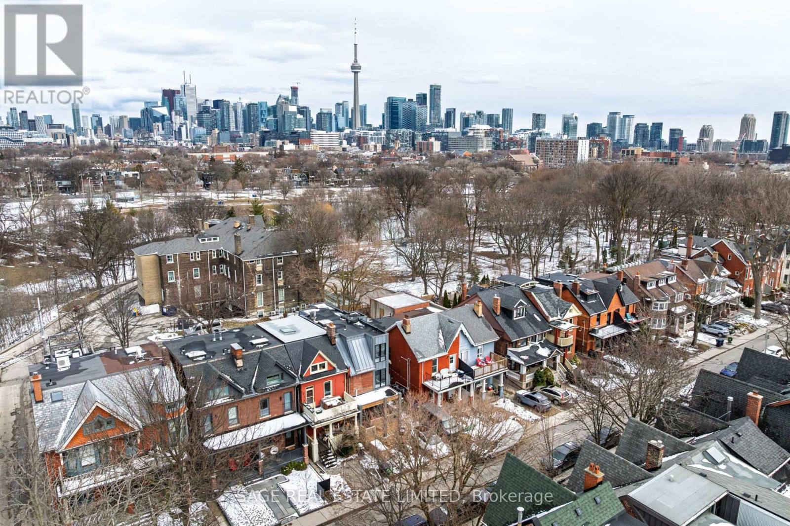 221 Crawford Street, Toronto, Ontario  M6J 2V5 - Photo 4 - C12912854