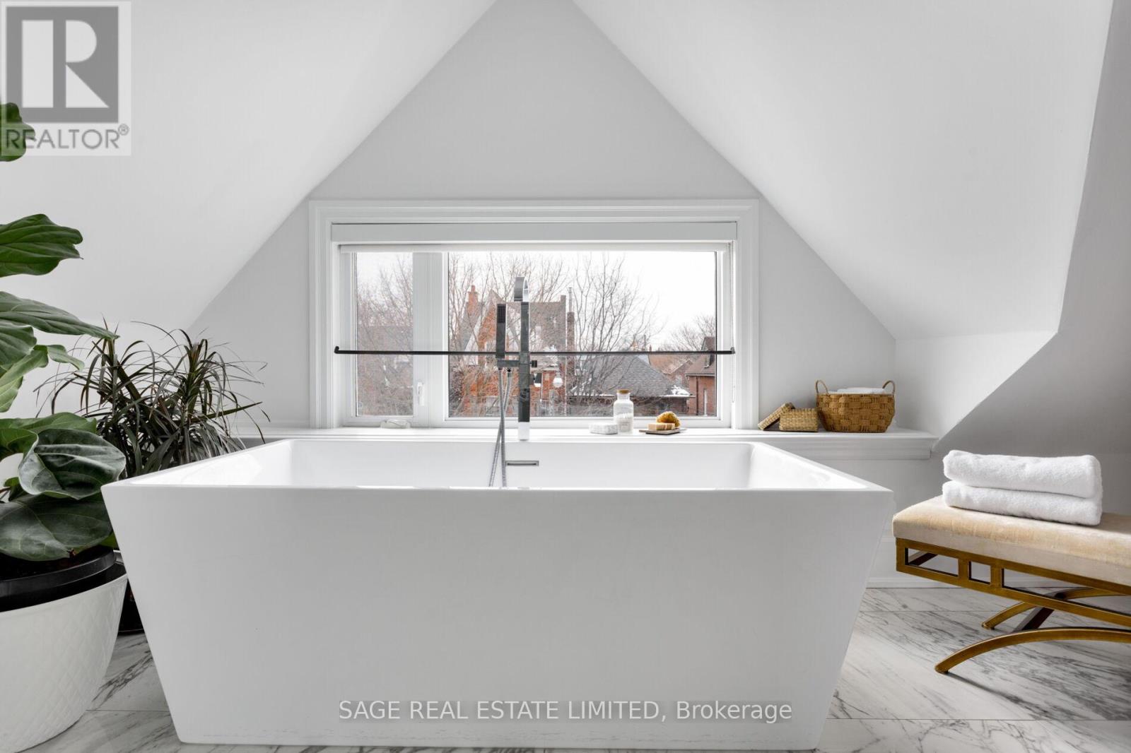 221 Crawford Street, Toronto, Ontario  M6J 2V5 - Photo 40 - C12912854